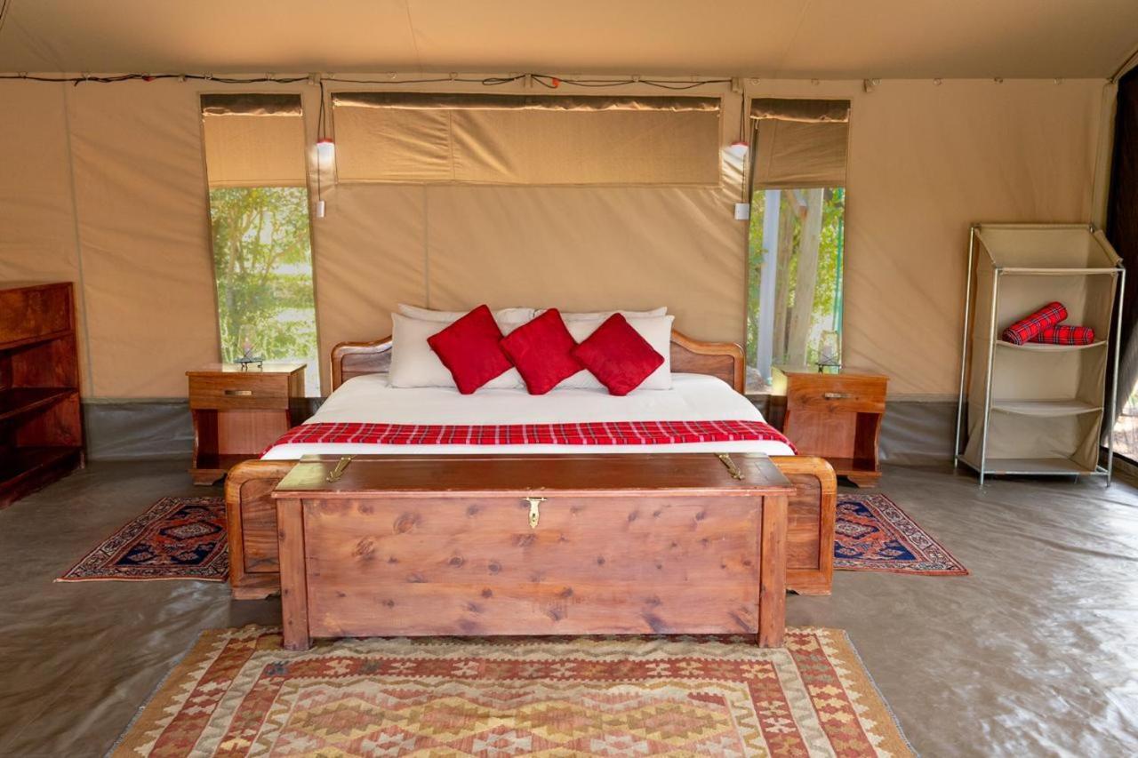 Hammerkop Migration Camp Maasai Mara Exterior photo